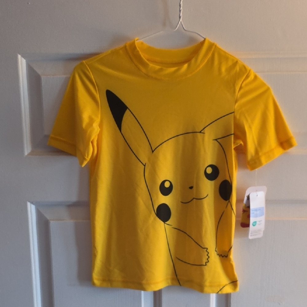 Yellow Pikachu Kids T-Shirt, Pokemon, Size Medium, Unisex, NWT.